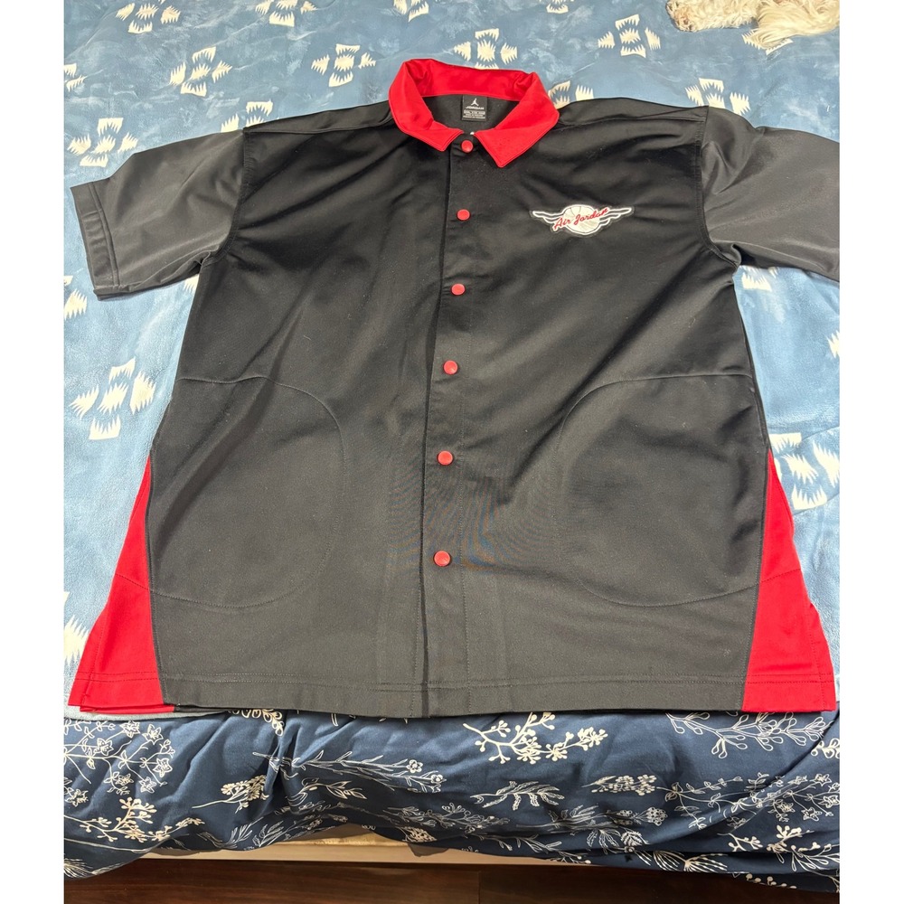 Jordan Brand Mens XXL Black Red Short Sleeve Snap Button Up Shirt Jumpman Logo